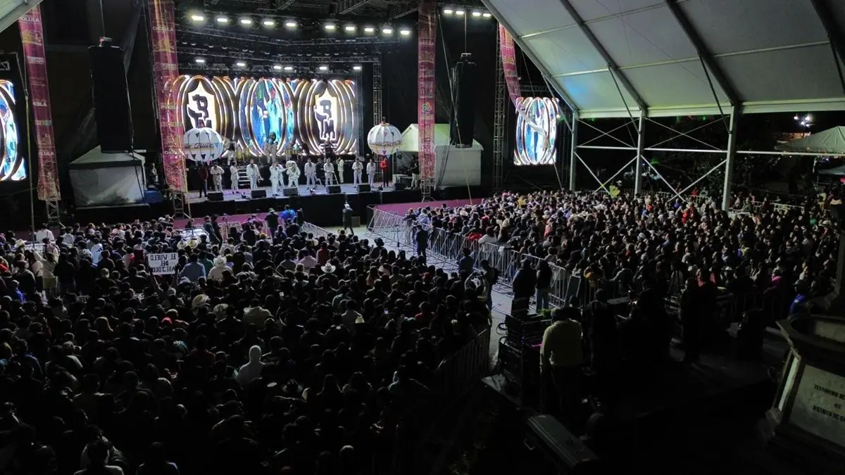 Banda Tierra Mojada pone ritmo carnavalero a la Gran Feria de Cholula
