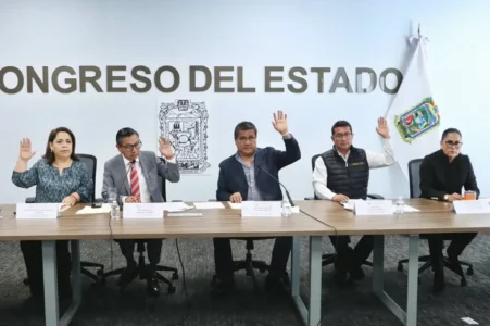Aprueba Comisión del Congreso integración de Concejos Municipales en Acatlán, Esperanza y Tepeyahualco