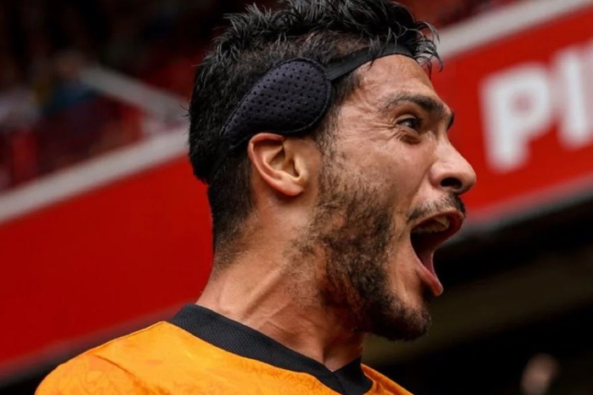 Raúl Jiménez lidera victoria del Wolverhampton con este festejo ante Sheffield United | Foto: Cortesía
