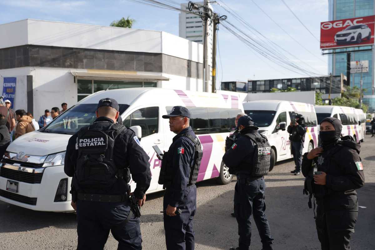 Gobierno estatal retira camionetas Palalia | Foto: Agencia Enfoque