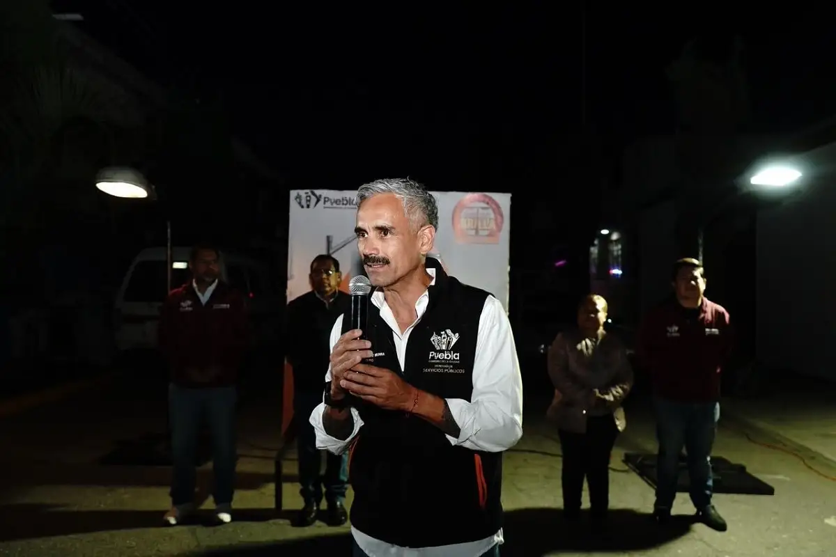 Moderniza Gobierno de Pepe Chedraui 162 luminarias en la colonia Historiadores