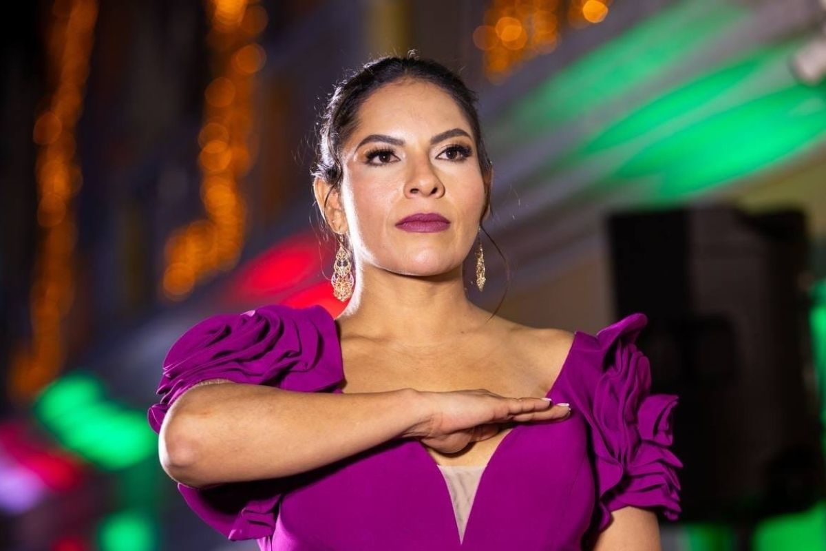 Viva San Andrés Cholula: Lupita Cuautle da el Grito de Independencia | Foto: Cortesía