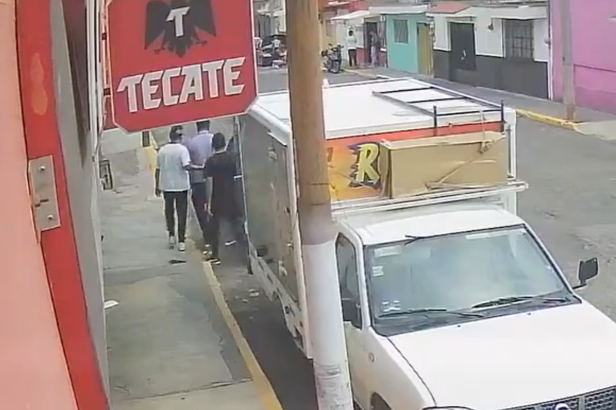 Secuestran a repartidor de Barcel en la 58 Poniente de Puebla | Foto: Cortesía