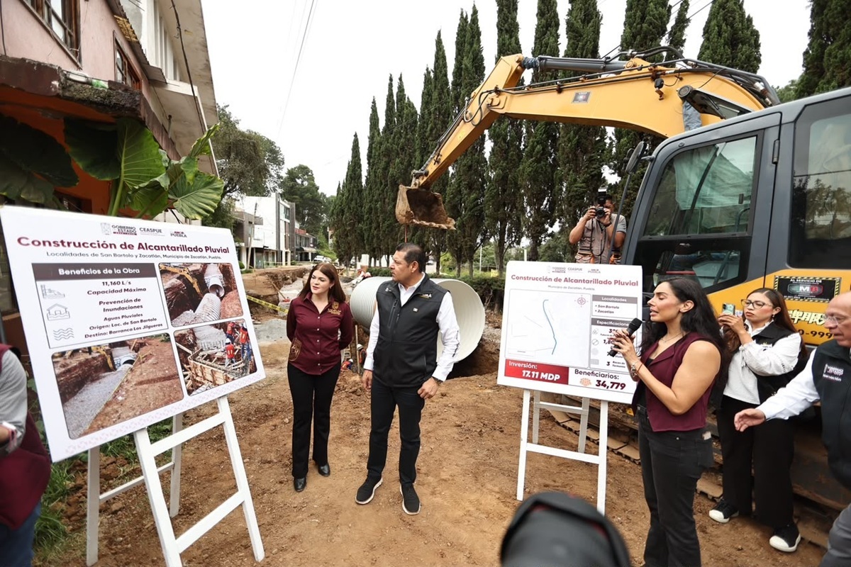 Alejandro Armenta y Bety Sánchez supervisan construcción de colector pluvial de San Bartolo