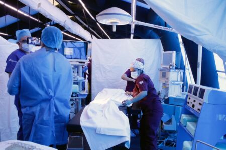 https://almanaquerevista.com/puebla/gobierno/armenta-exige-donar-hospitales-itinerantes-a-puebla/