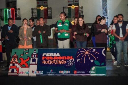 Roberto Solís inaugura la Feria Patronal 2026 en Huejotzingo | Foto: Cortesía