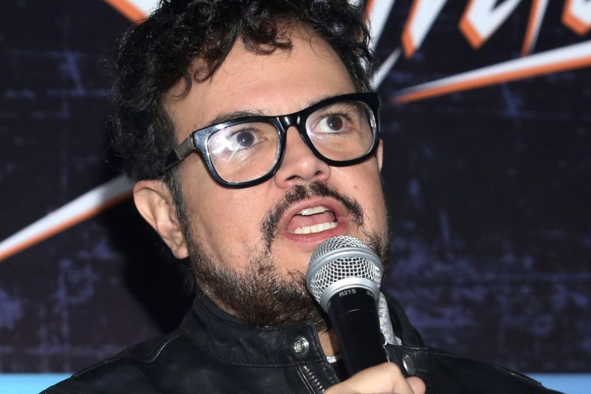 Aleks Syntek se va de México tras polémico concierto en Benito Juárez 4 Aleks Syntek se va de México tras polémico concierto en Benito Juárez