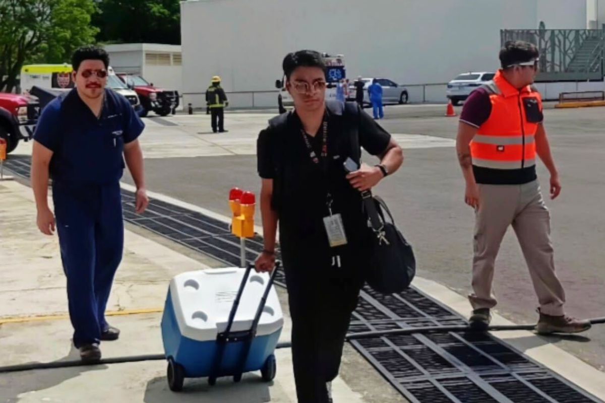 Con ambulancia aérea, Gobierno de Puebla traslada hígado a CDMX para trasplante 2 almanaque 22