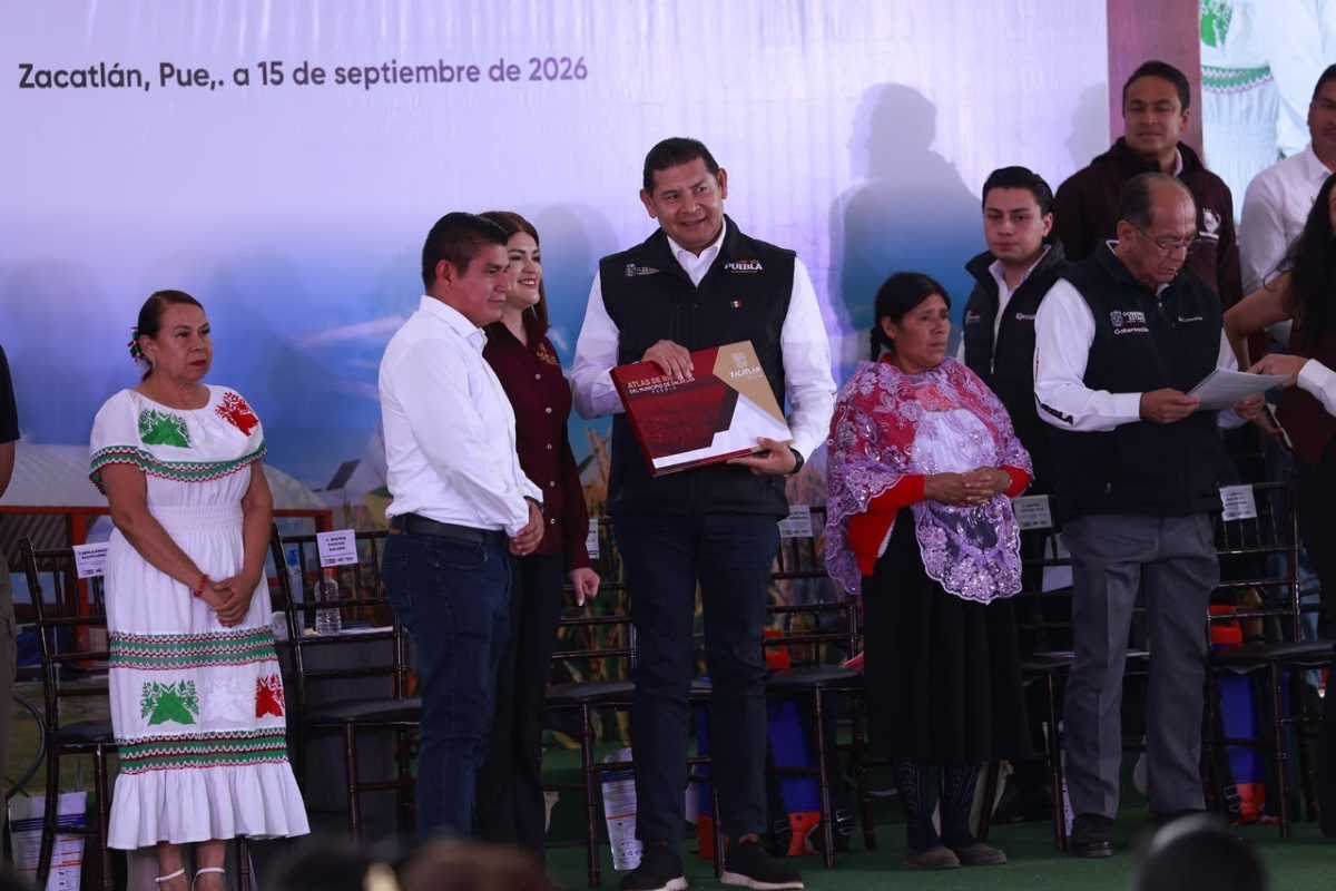 Después de 14 años, Zacatlán tiene nuevo Atlas de Riesgos 4 Zacatlán tiene nuevo Atlas de Riesgos | Foto: Cortesía