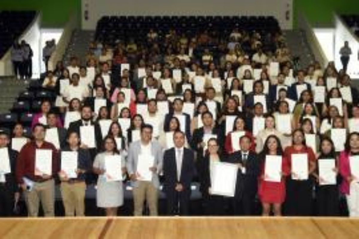 Reconoce Ceneval calidad educativa de egresados BUAP