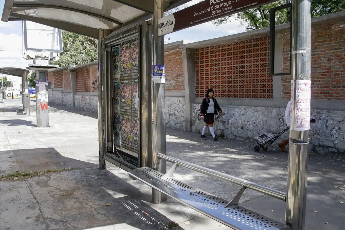 Paraderos del transporte público de Puebla serán rehabilitados
