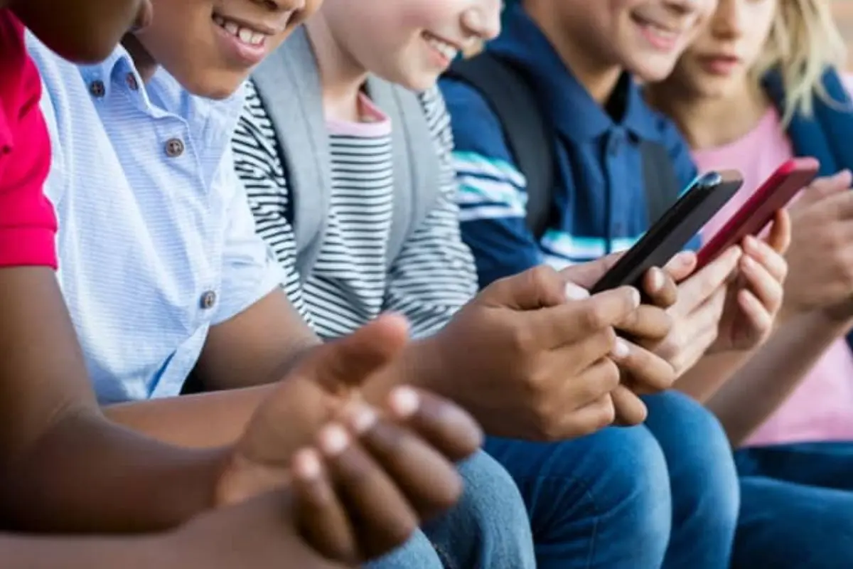 PAN buscar regular redes sociales para menores en Puebla