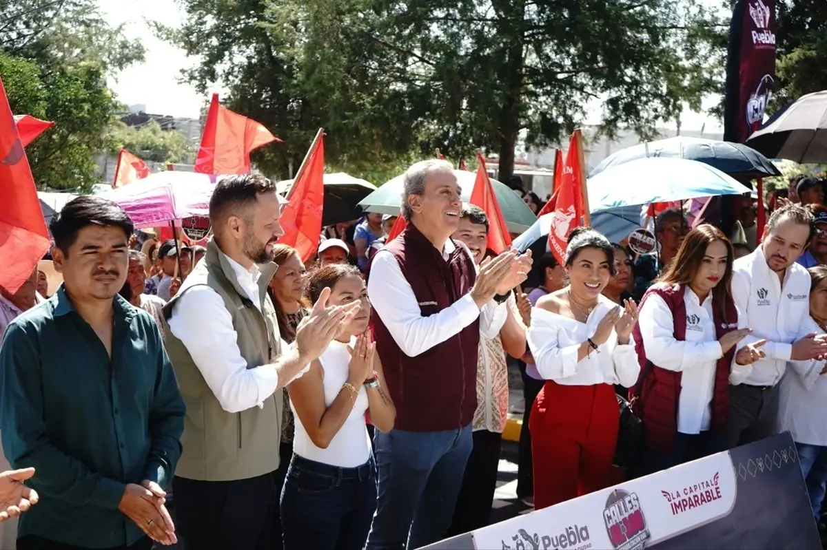 Entrega Pepe Chedraui rehabilitación vial en la colonia Fraternidad Antorchista