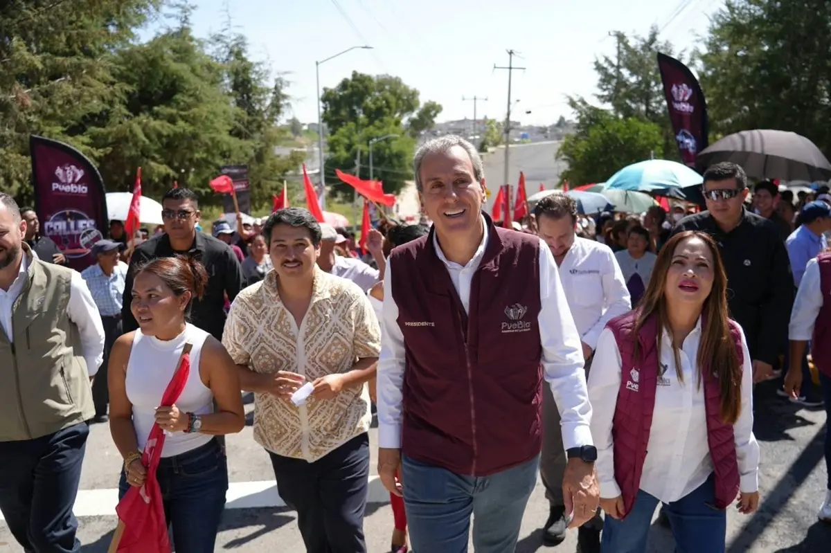 Entrega Pepe Chedraui rehabilitación vial en la colonia Fraternidad Antorchista