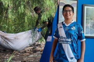 Hugo Alejandro Hernández Tello con la playera del Puebla y el sitio donde fue localizado; amigos despiden a Hugo Alejandro | Foto: Cortesía