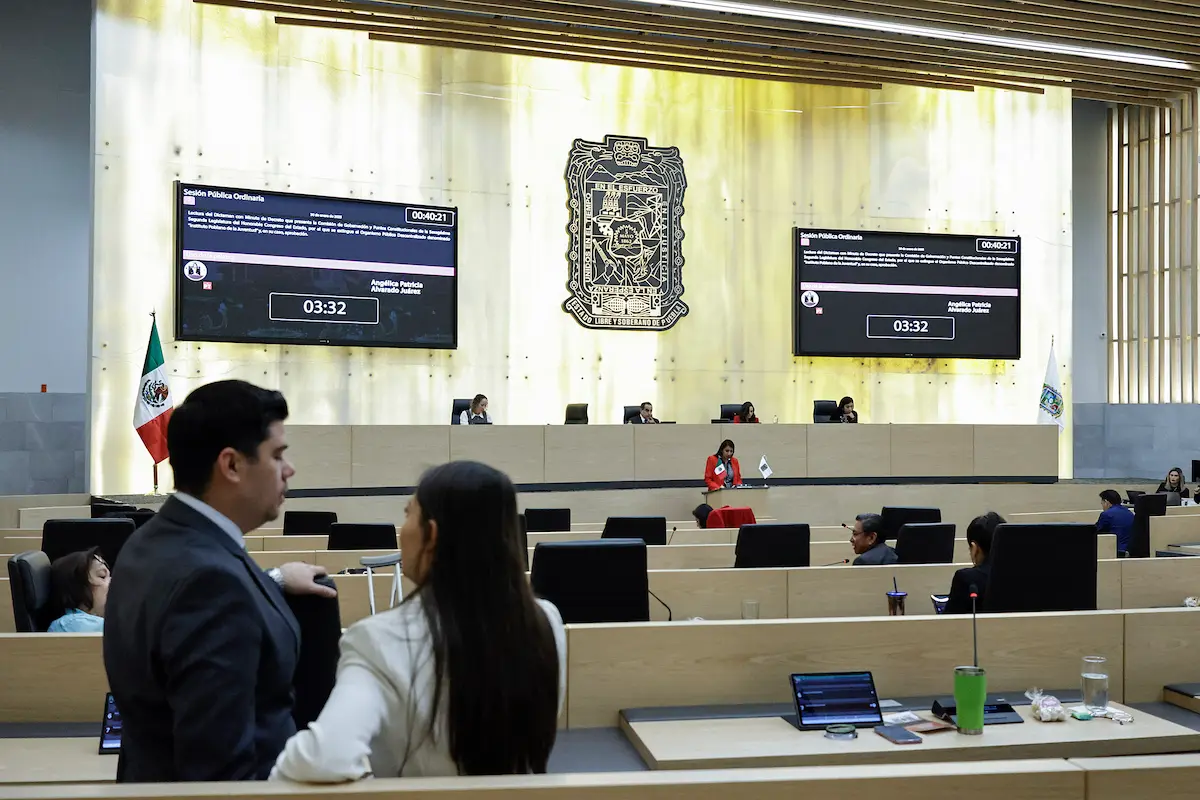 Plantean postular a una mujer a la gubernatura de Puebla en 2030