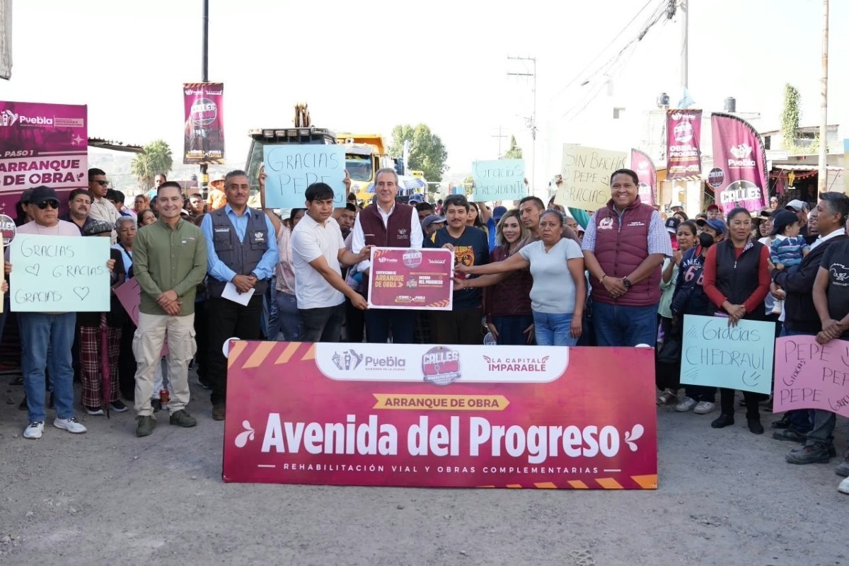 Rehabilitación vial en San Francisco Totimehuacan | Foto: Cortesía