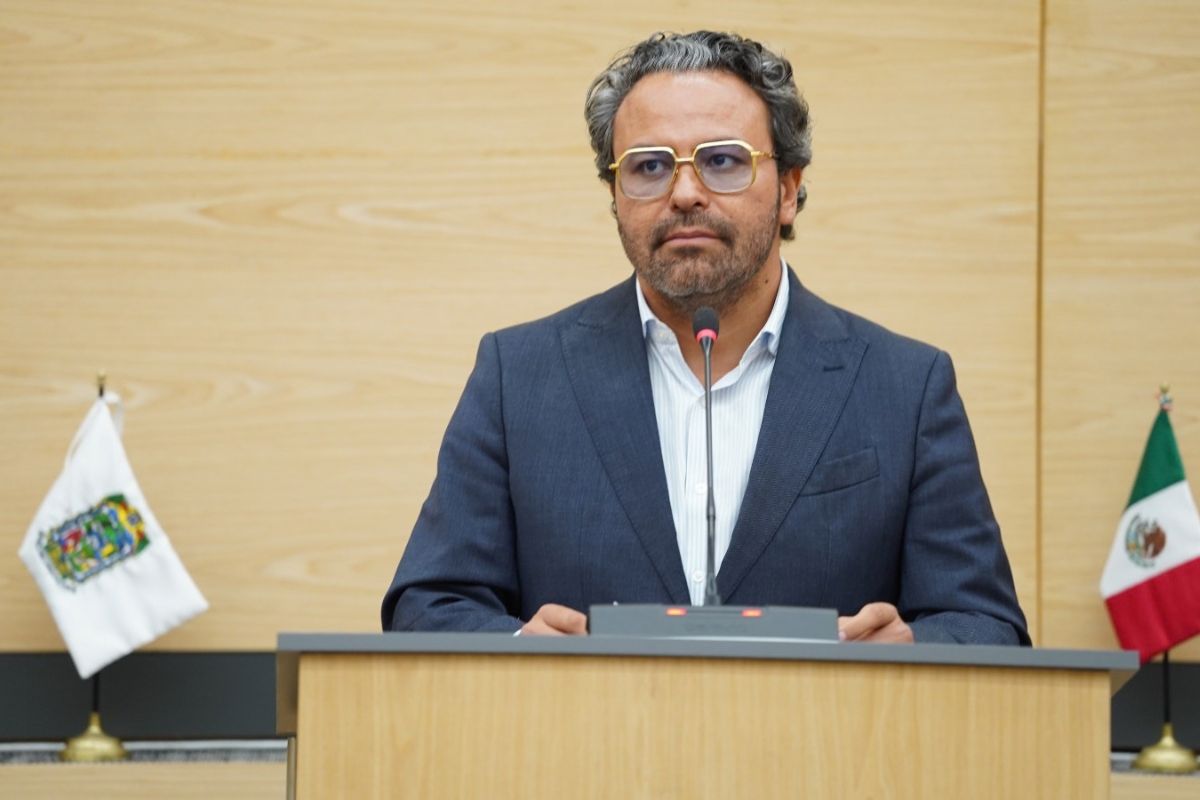Roberto Zataráin, Marcos Castro y Delfina Pozos presentan iniciativas para la regulación de dispositivos móviles en escuelas 2 Roberto Zataráin, Marcos Castro y Delfina Pozos presentan iniciativas para la regulación de dispositivos móviles en escuelas