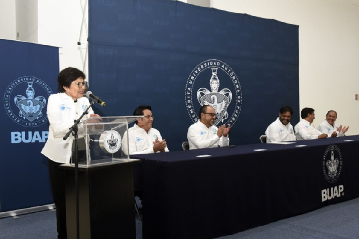Presenta BUAP Modelo Universitario de Microcredenciales 4 Presenta BUAP Modelo Universitario de Microcredenciales