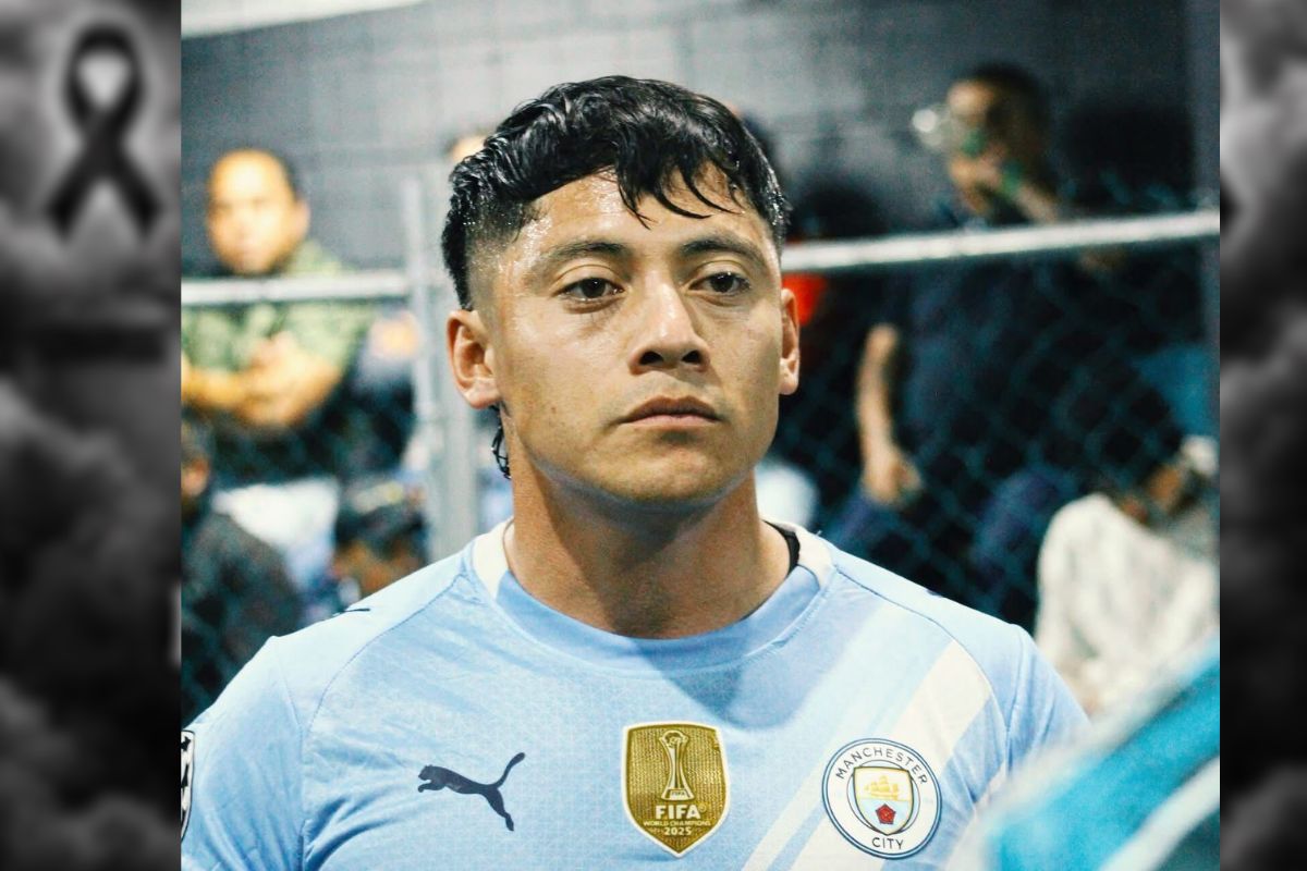 Nacho Porte, portero poblano, en una de sus jornadas en las canchas de fútbol amateur | Foto: Cortesía