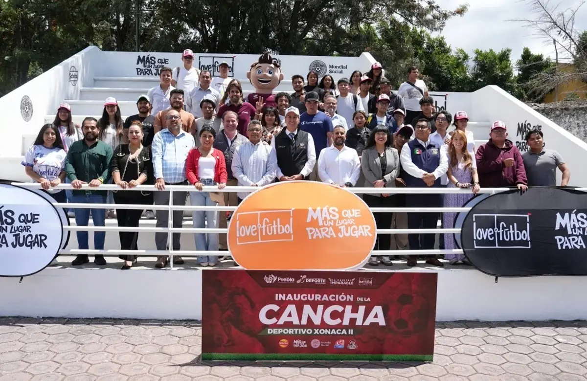 Inaugura Pepe Chedraui y love.fútbol cancha de futbol 7 en el Deportivo Xonaca II
