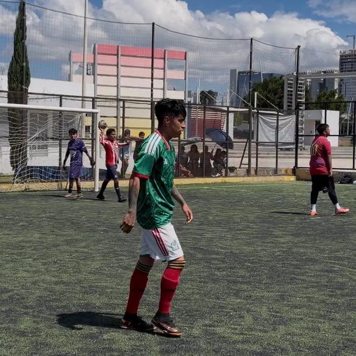 Él era Carlos Ramírez, el futbolista poblano que murió en el accidente