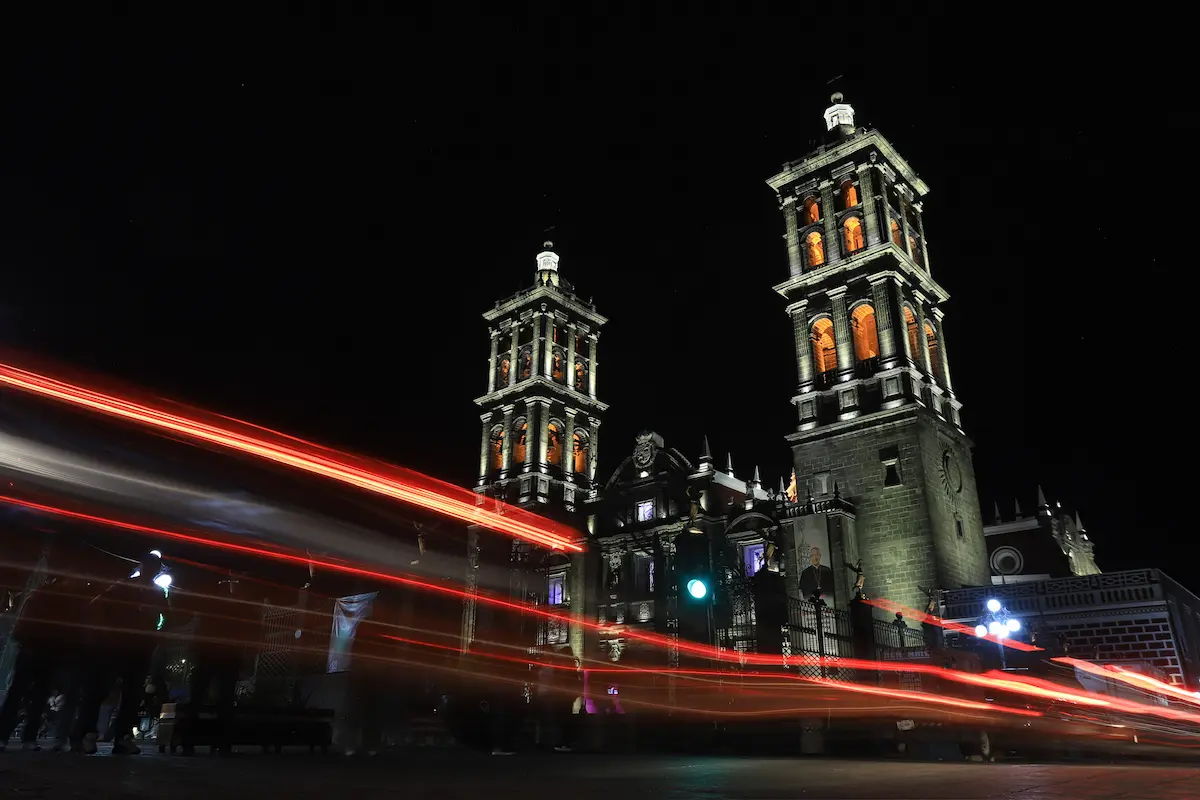 Catedral de Puebla estrena iluminación