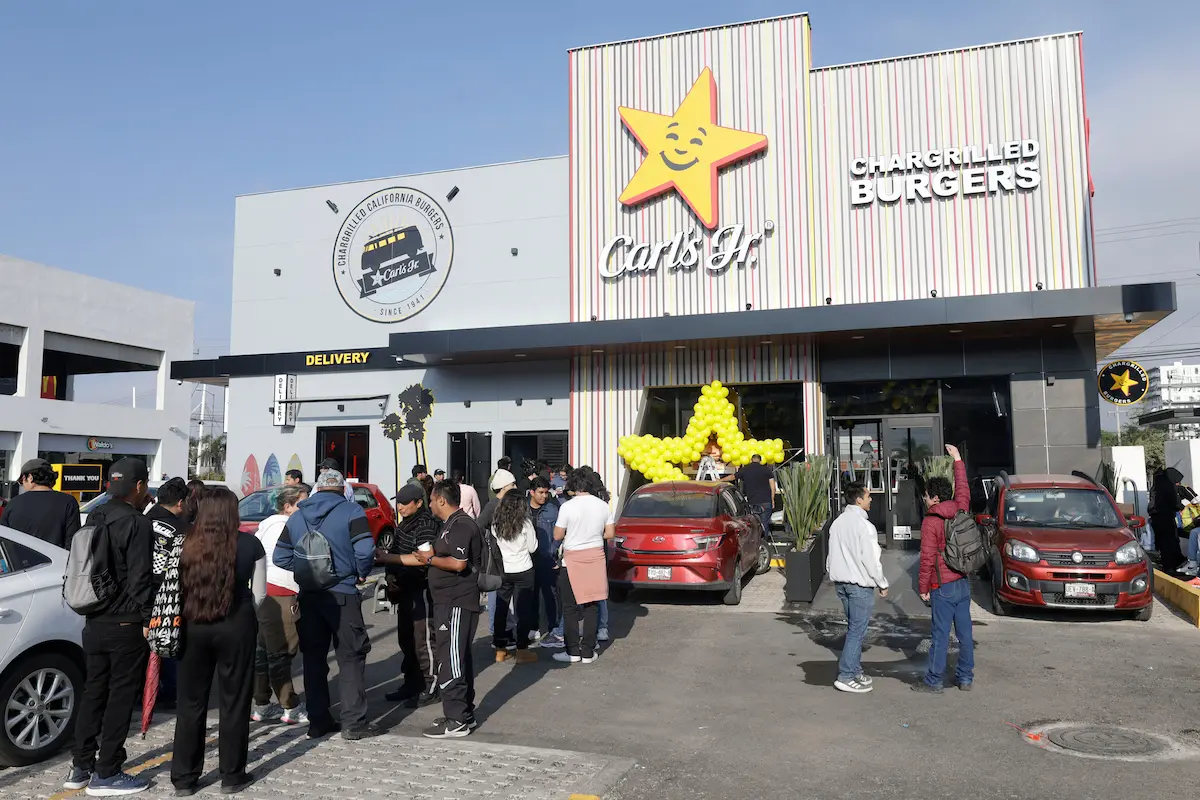 Carl’s junior celebra su aniversario con hamburguesas a 35 pesos este 30 de septiembre