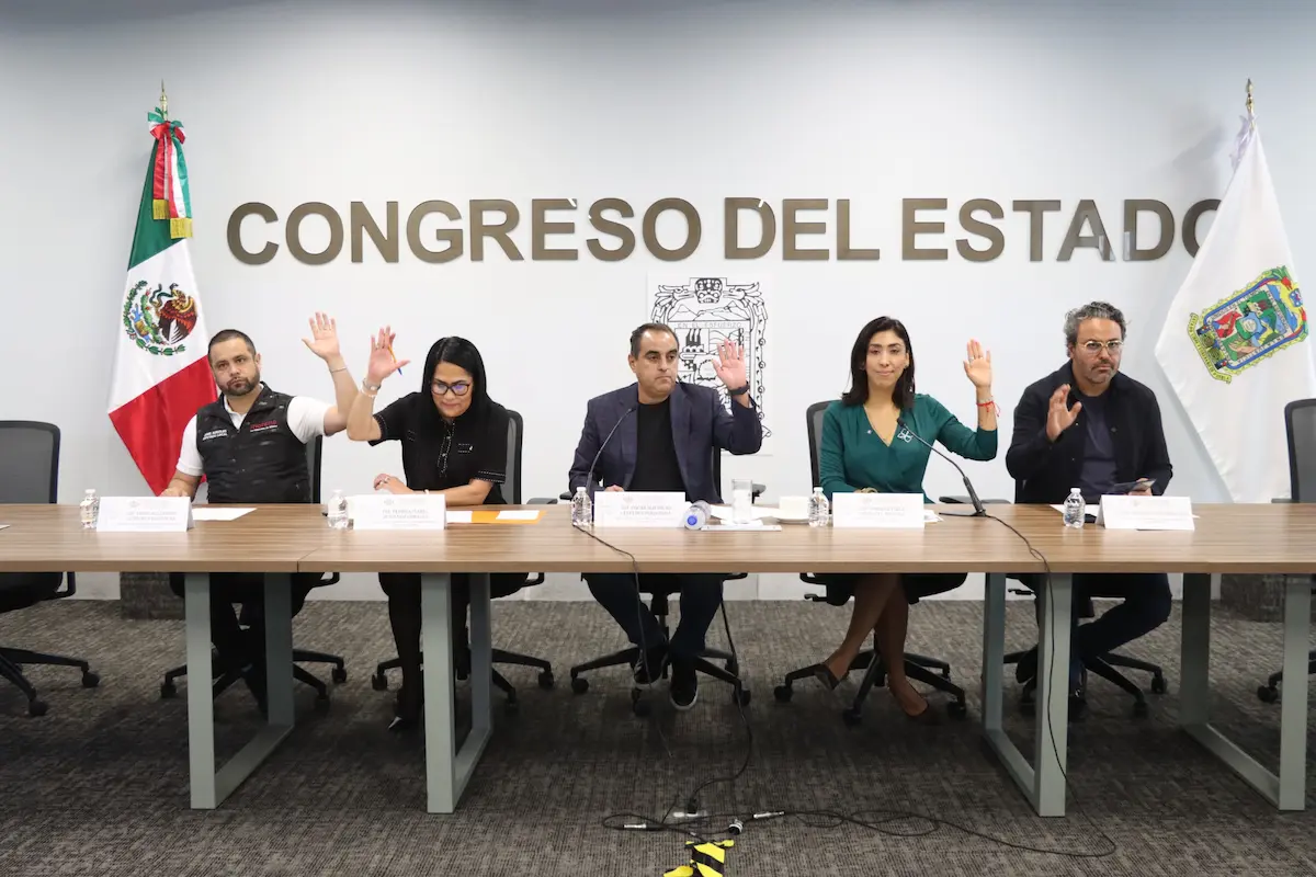 Avala Comisión del Congreso exhorto para promover un acceso seguro a servicios digitales y redes sociales