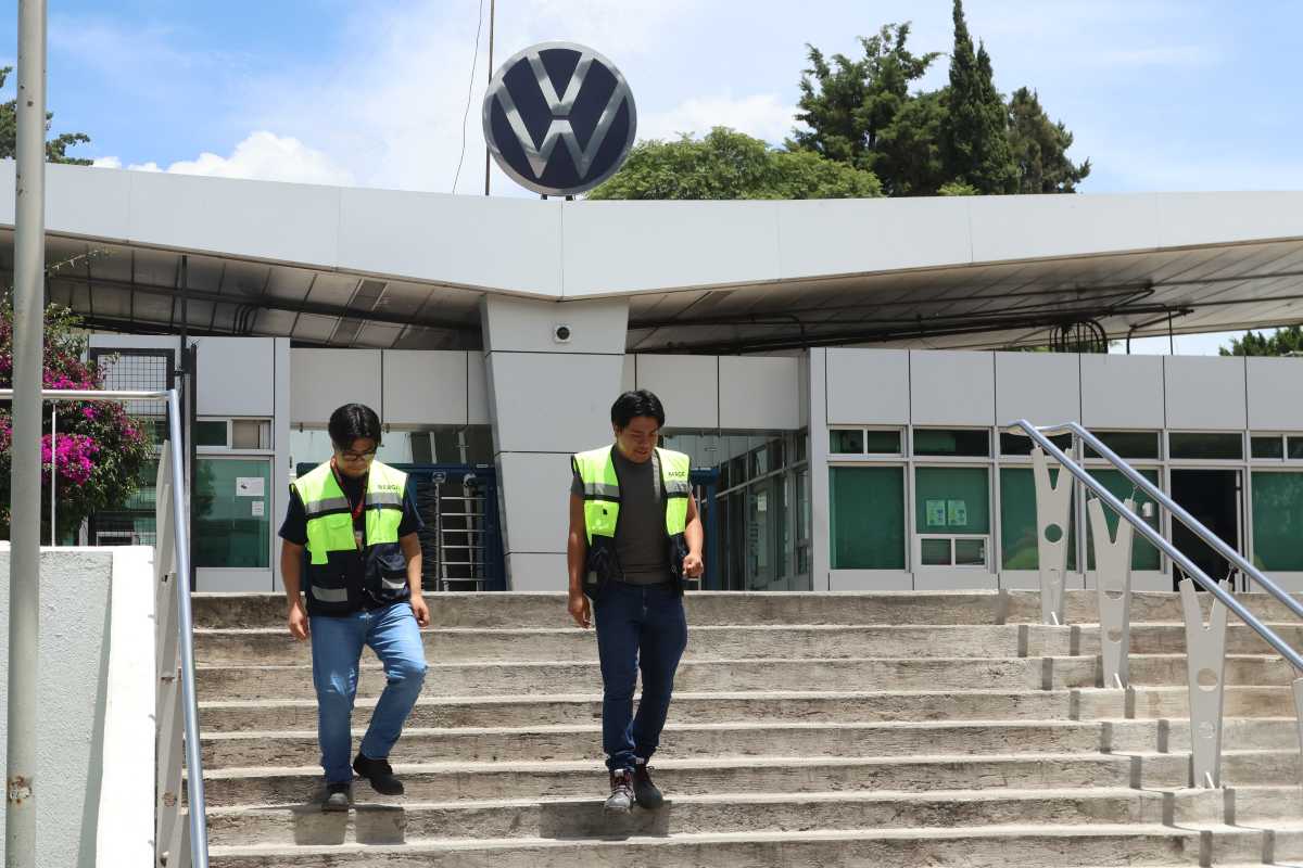 Tiembla Sitiavw: Volkswagen rompe relaciones con sindicatos europeos por aumentos salariales altos 3 Planta de Volkswagen en Puebla, donde el SITIAVW exige un aumento salarial de 10% | Foto: Agencia Enfoque