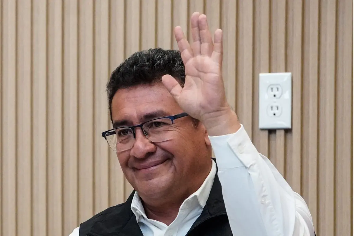 Legisladores de Puebla buscan diputación federal con Morena