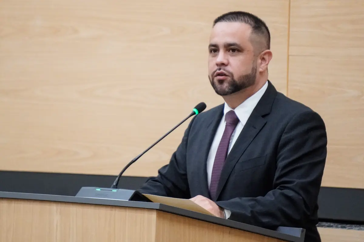 Morena y oposición chocan por Sistema de Transporte por Cable en el Congreso