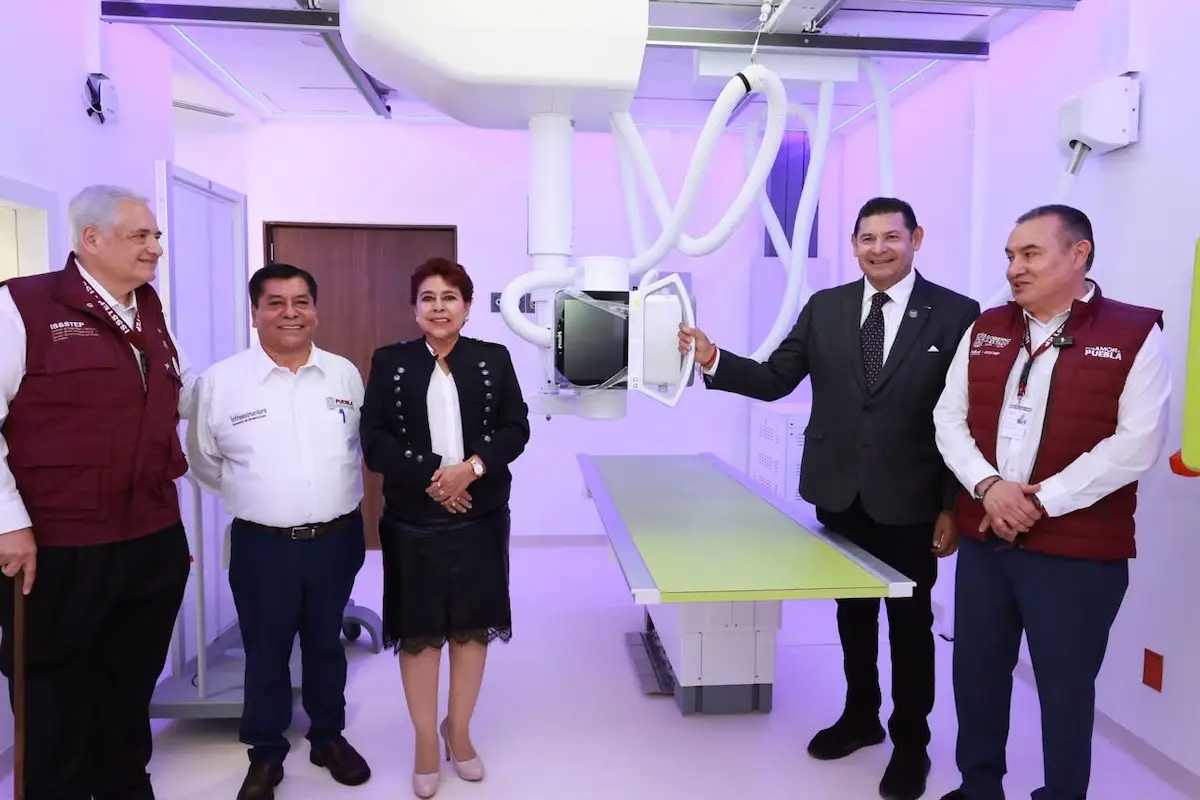 ISSSTEP fortalece servicios médicos con inversión histórica en infraestructura y equipamiento