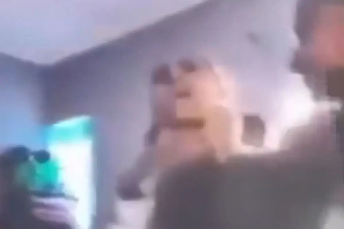 Director de la policía de León ahorca a mujer en operativo