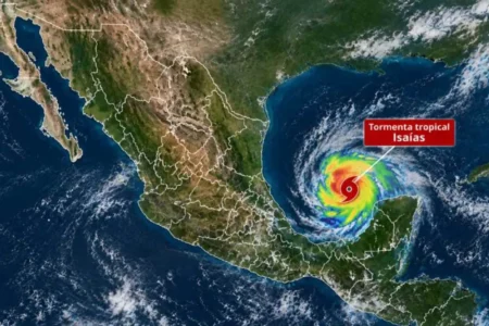 Tormenta Isaías se convertirá en huracán y estos estados afectará en México 11 Tormenta Isaías se convertirá en huracán y lloverá en México