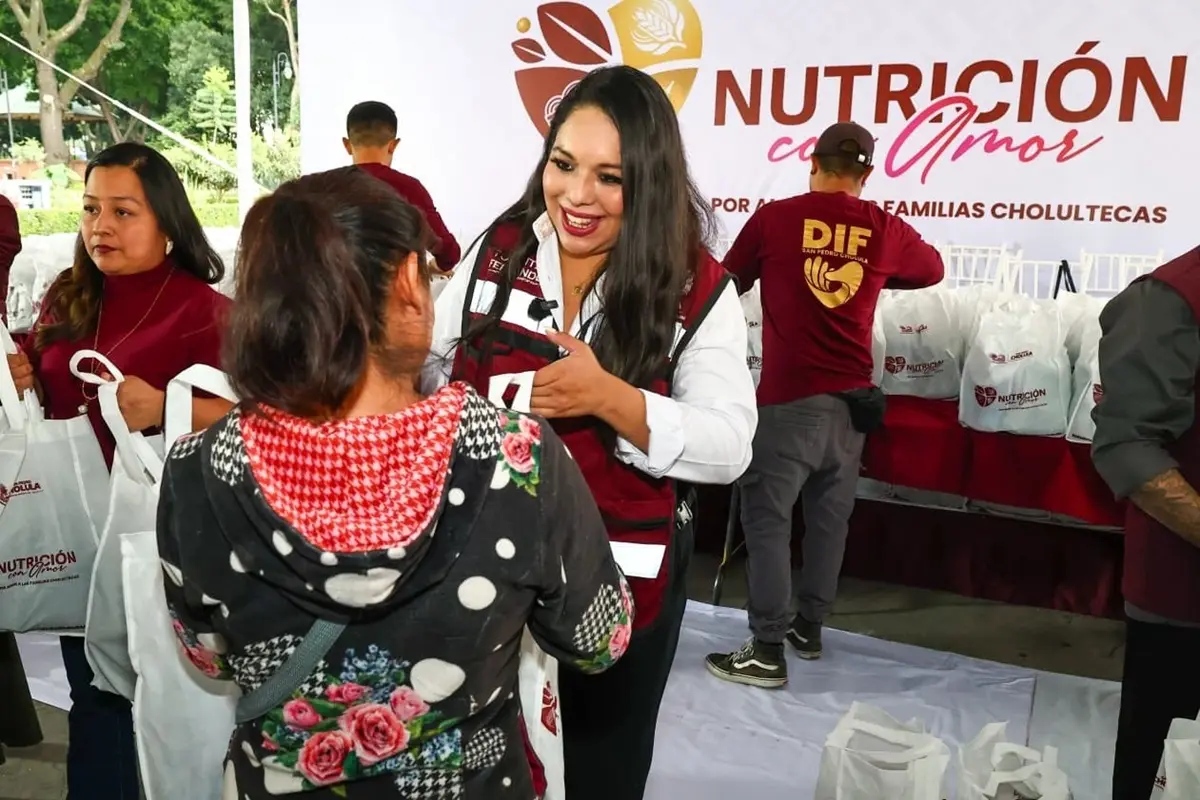 Impulsa Tonantzin Fernández el programa Nutrición con Amor en San Pedro Cholula