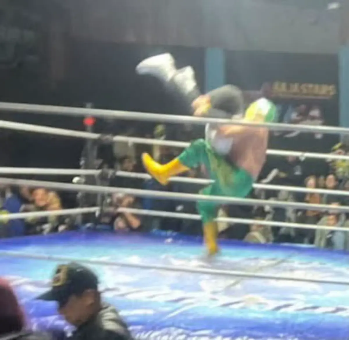 Detienen al Hijo de Fishman tras muerte de réferi durante función de lucha libre en Hidalgo
