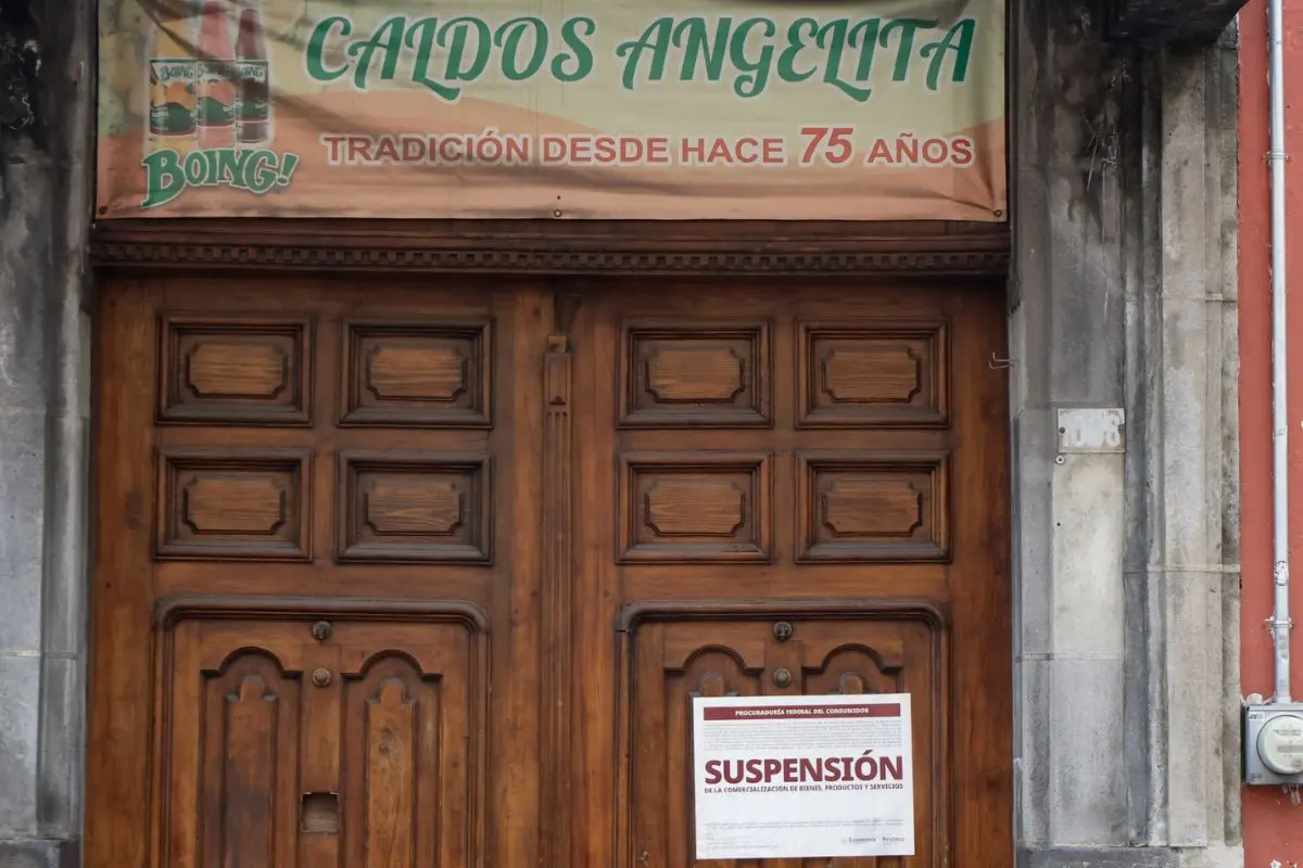 Clausuran Caldos Angelita en Puebla por este motivo