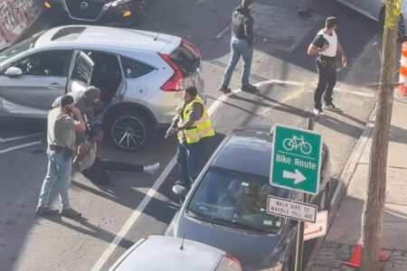 Agente de ICE dispara contra un hombre frente a su hijo de cinco años en Nueva York