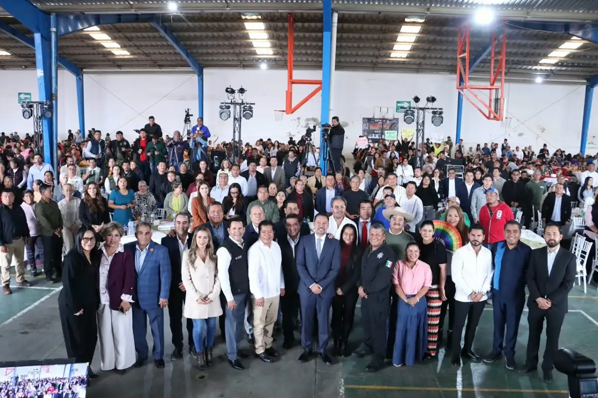 En el municipio de Tecamachalco, el diputado Andrés Villegas presentó su Segundo Informe de Actividades
