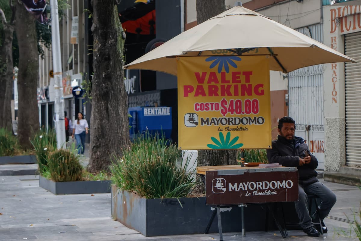 Congreso busca regular valet parking en Puebla