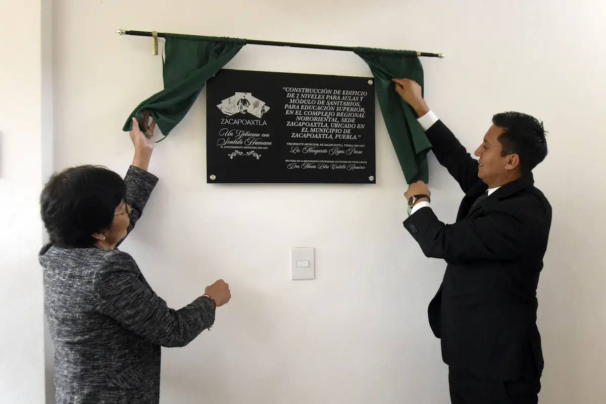Inaugura Lilia Cedillo nuevo edificio en el Bachillerato Tecnológico Agropecuario BUAP de Zacapoaxtla 2 Inaugura Lilia Cedillo nuevo edificio en el Bachillerato Tecnológico Agropecuario BUAP de Zacapoaxtla