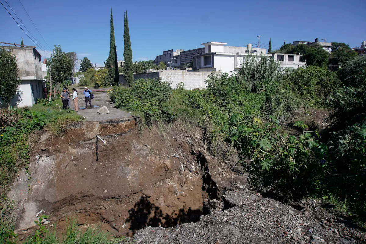 Colonos piden reparación del puente de colonia México 83 tras colapso por lluvias