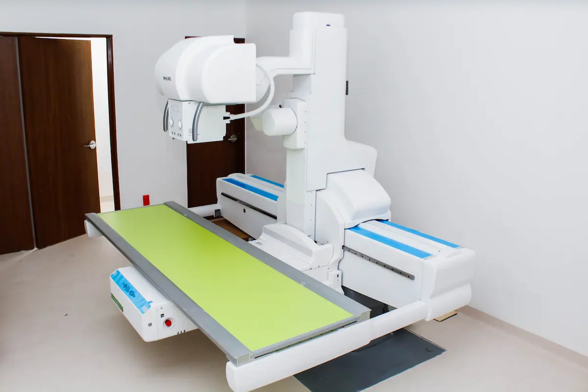 400 millones para remodelar el equipo médico del ISSSTEP