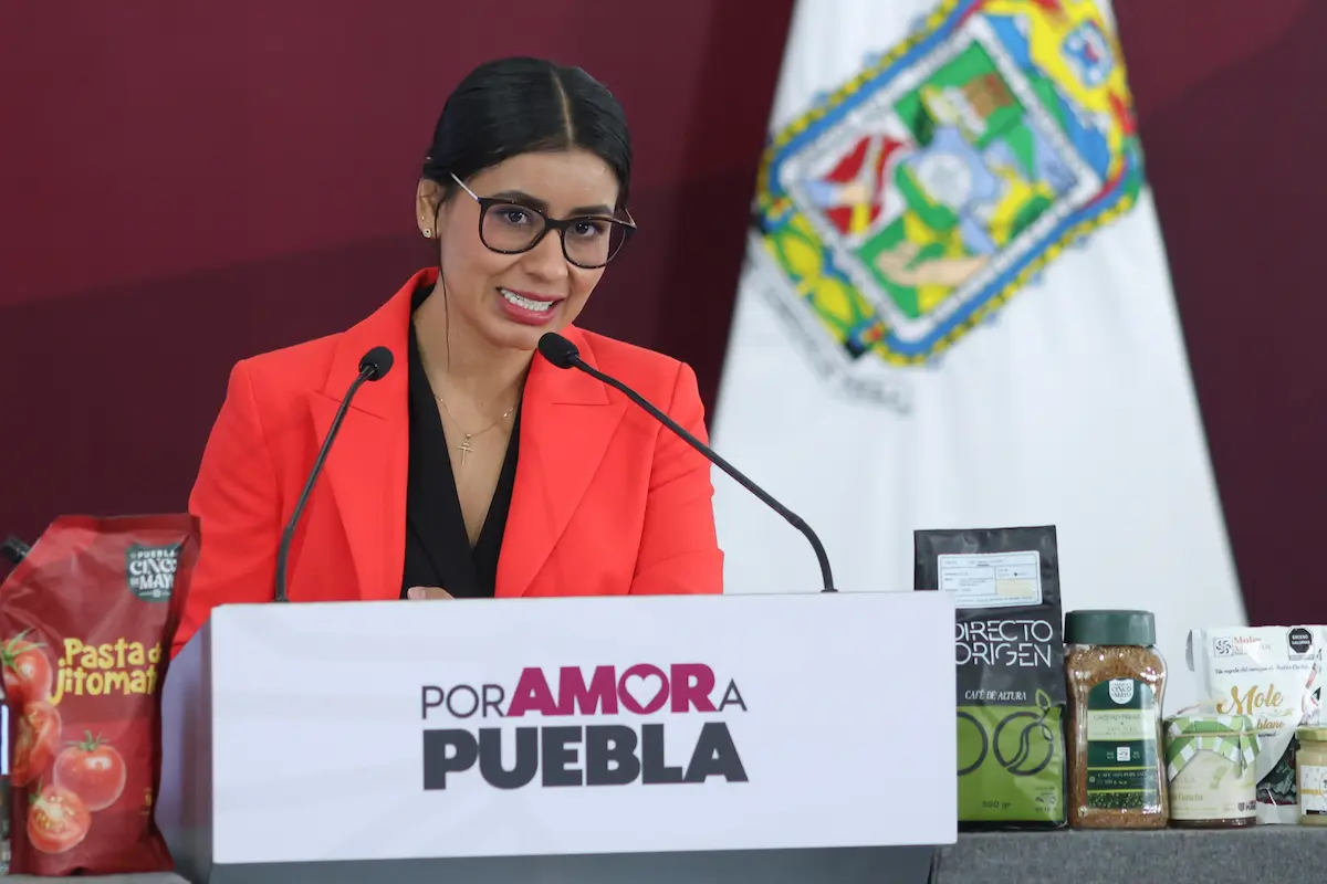 Gaby Sánchez se registra por la alcaldía de Puebla en Morena el sábado