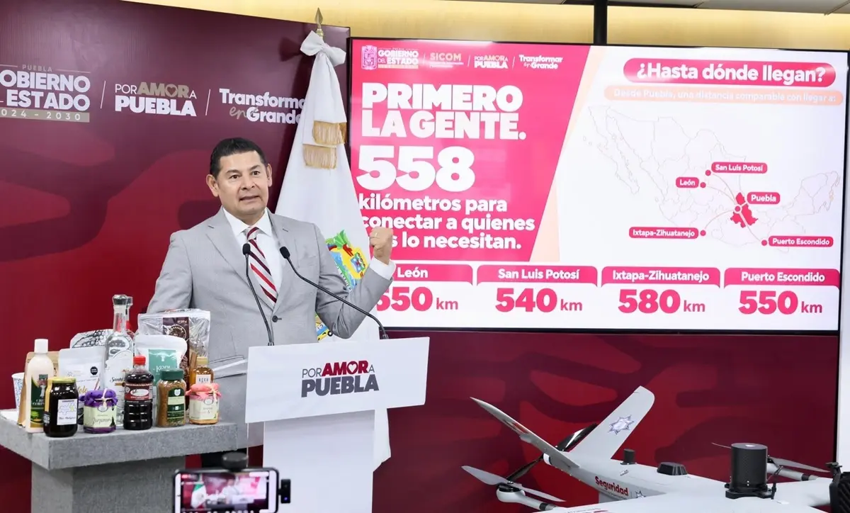 Con 13 trenes de pavimento, gobierno estatal transforma 558 kilómetros de vialidades