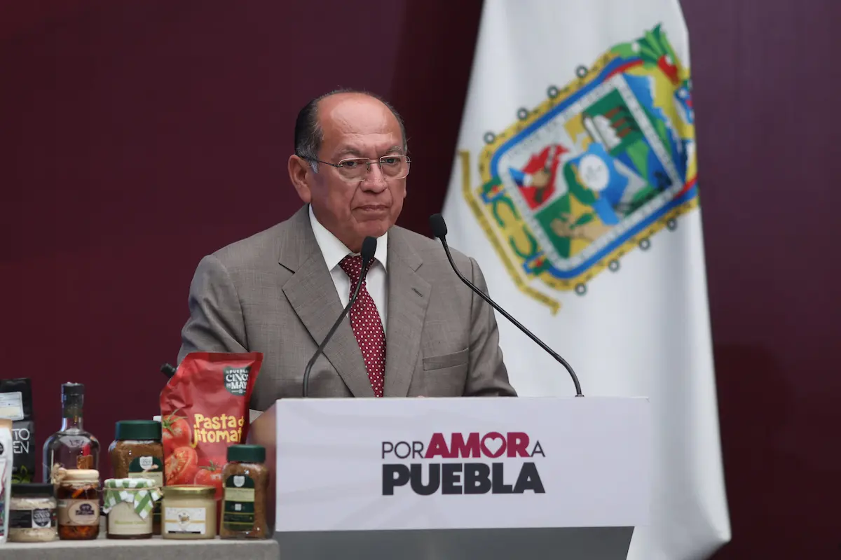 27 funcionarios del gobierno de Puebla piden licencia rumbo al 2027