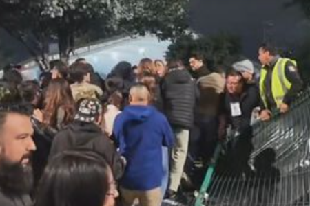 Portazo, empujones y toneladas de basura, así fue el concierto de Caifanes en Toluca