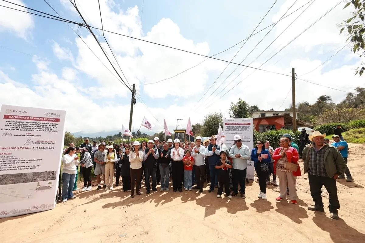 Bety Sánchez va por la transformación del Libramiento de Zacatlán y de calle en Poxcuatzingo