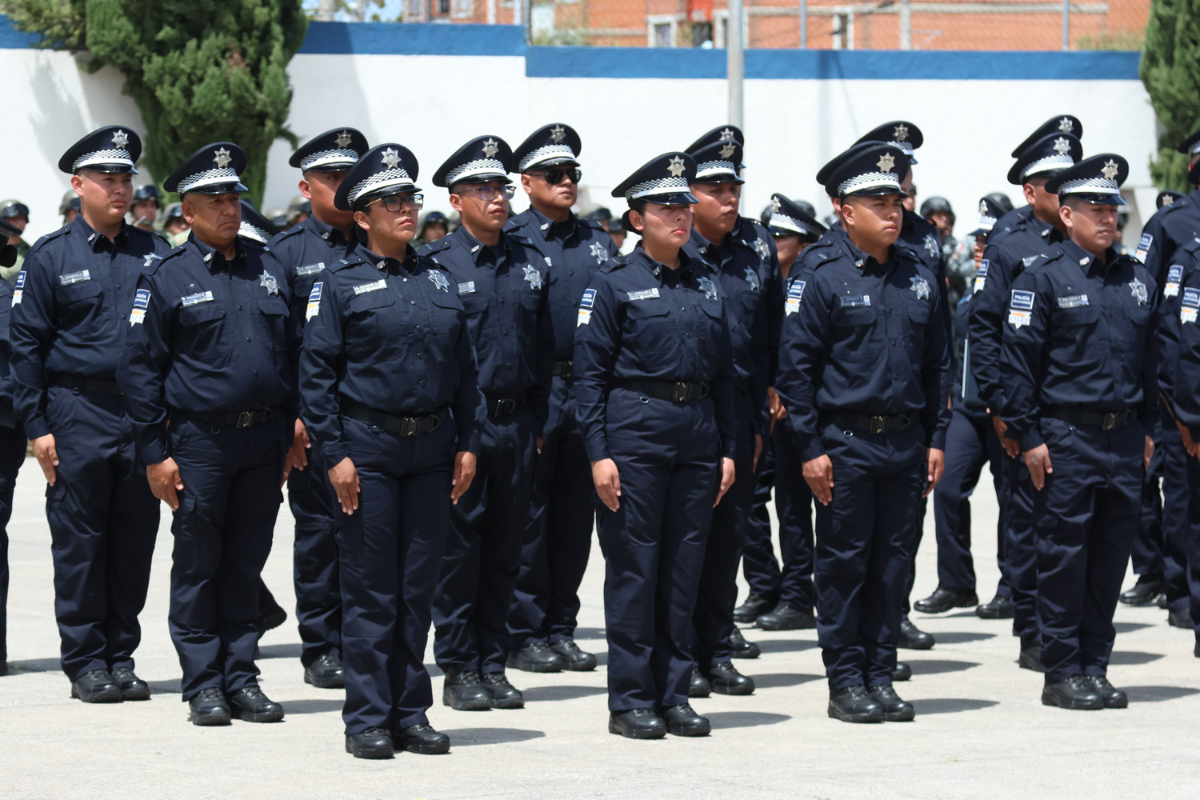 Separan de su cargo a 120 policías en Puebla por faltas administrativas